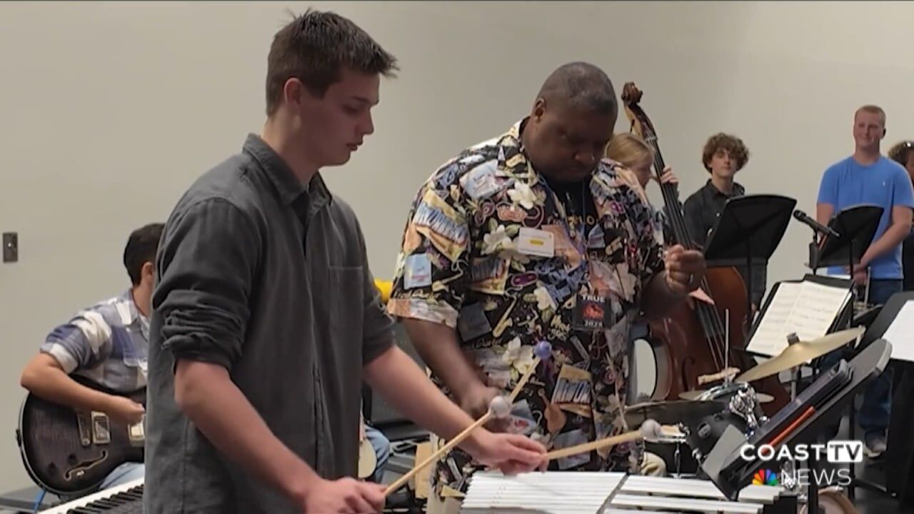 Trombonist Wycliffe Gordon brings jazz and inspiration to Fred Thomas Middle School